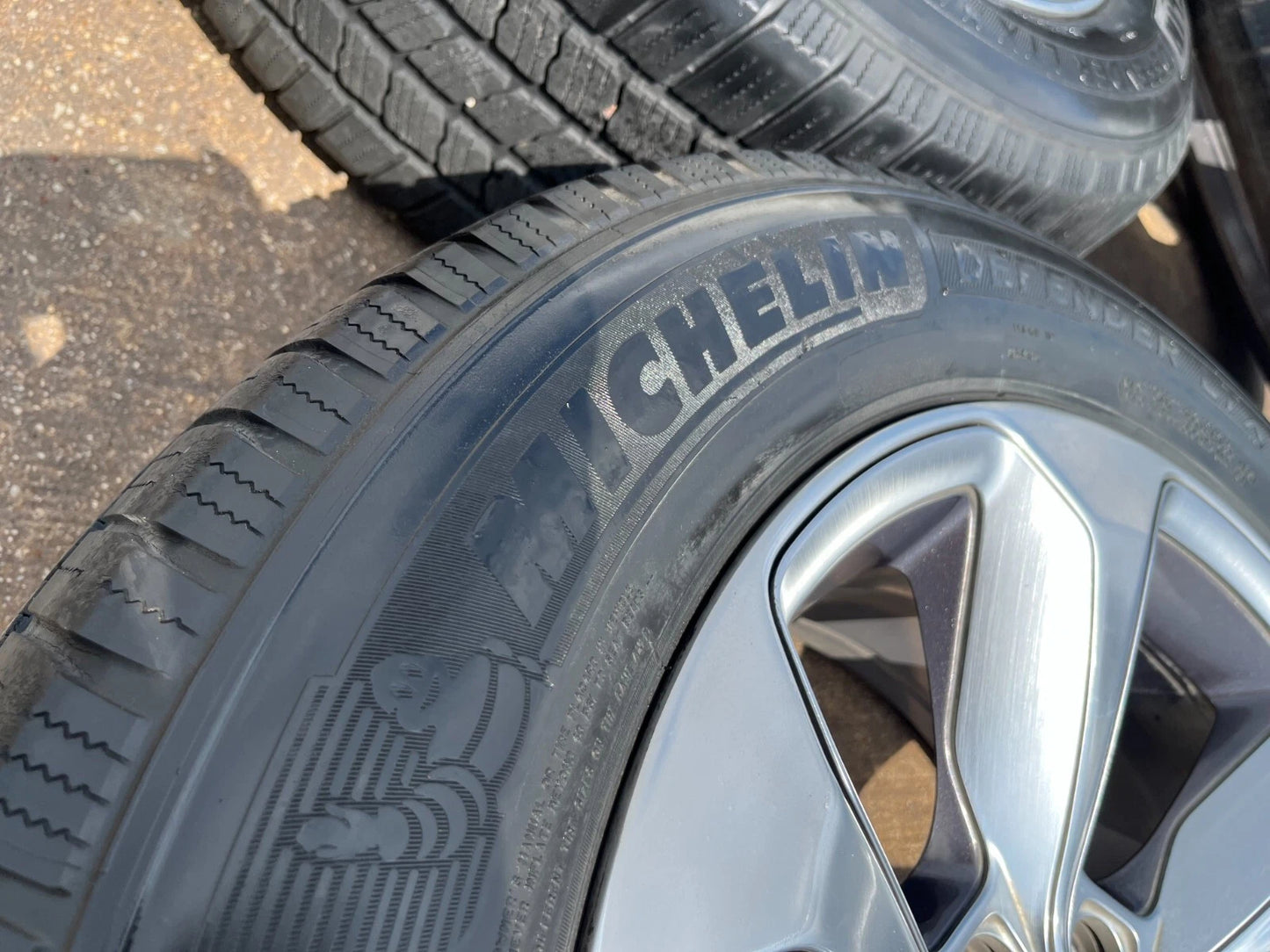 20" Dodge Ram 1500 OEM Laramie wheels rims 2681 tires MICHELIN