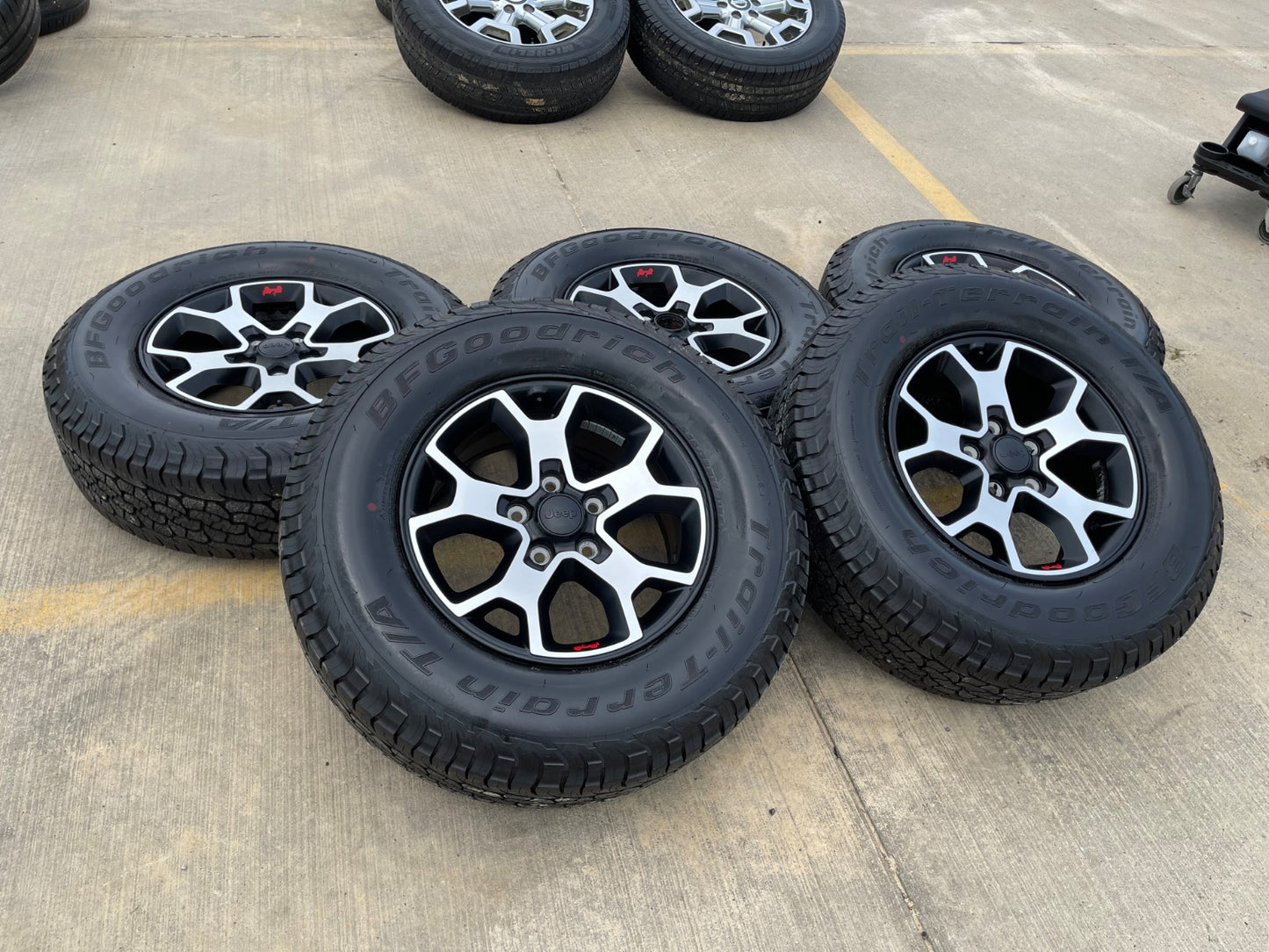 17" Jeep Wrangler Rubicon OEM 9218 wheels rims Gladiator BFG A/T NEW