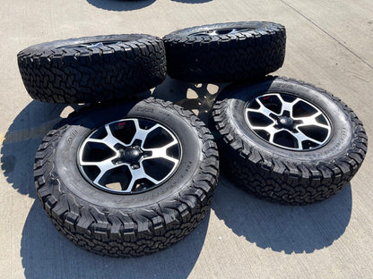 17" Jeep Wrangler Rubicon OEM 9218 wheels rims Gladiator tires BFG