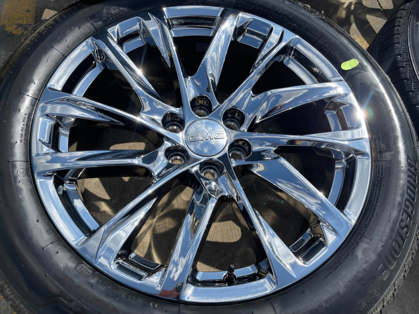 22" GMC Yukon Sierra Escalade OEM 95027 4875 wheels rims CHROME 2025 2026 NEW