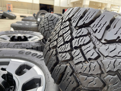 18" Ford F-250 F-350 OEM TREMOR rims wheels 10482 tires 35" DURATRAC R/T