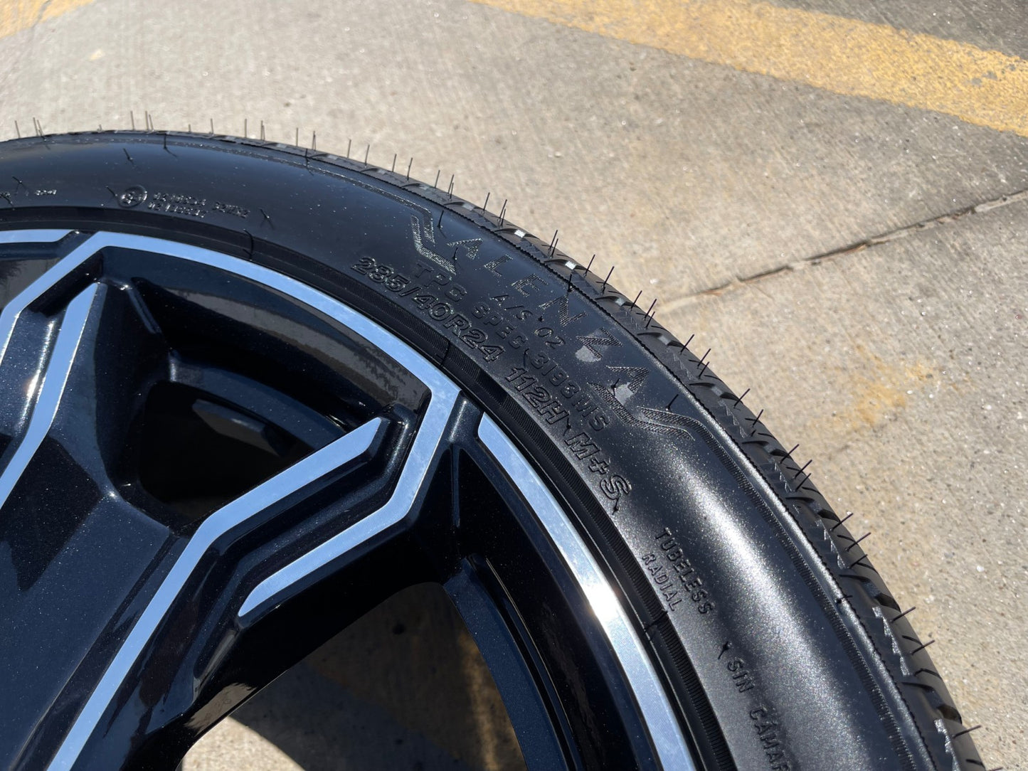 24" Chevy Tahoe Silverado OEM High Country wheel rim 2025 2026 2027 NEW
