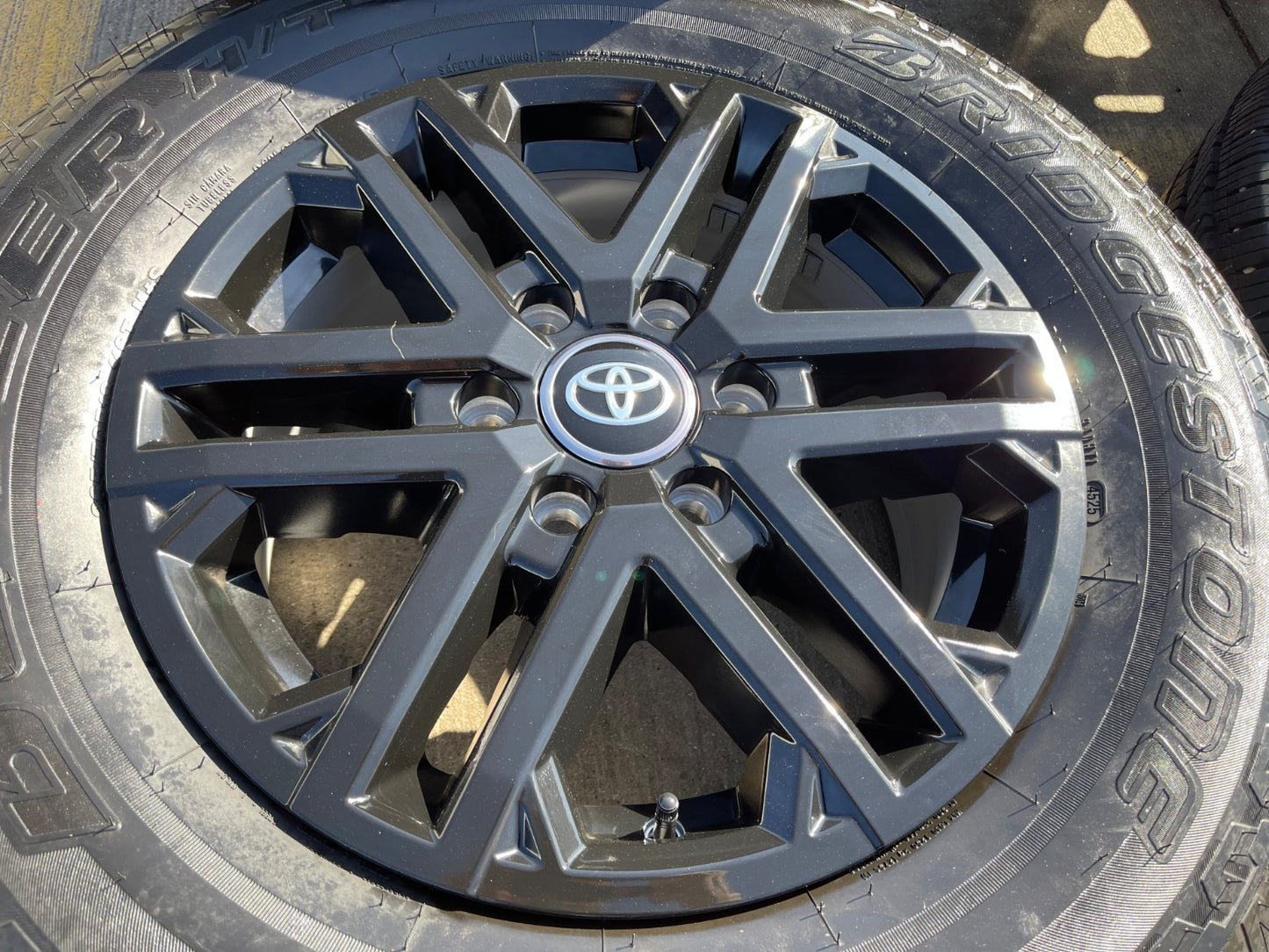 18" Toyota Tundra Sequoia TRD OEM wheels rims 75281 Lexus GX550 LX600 NEW 2026