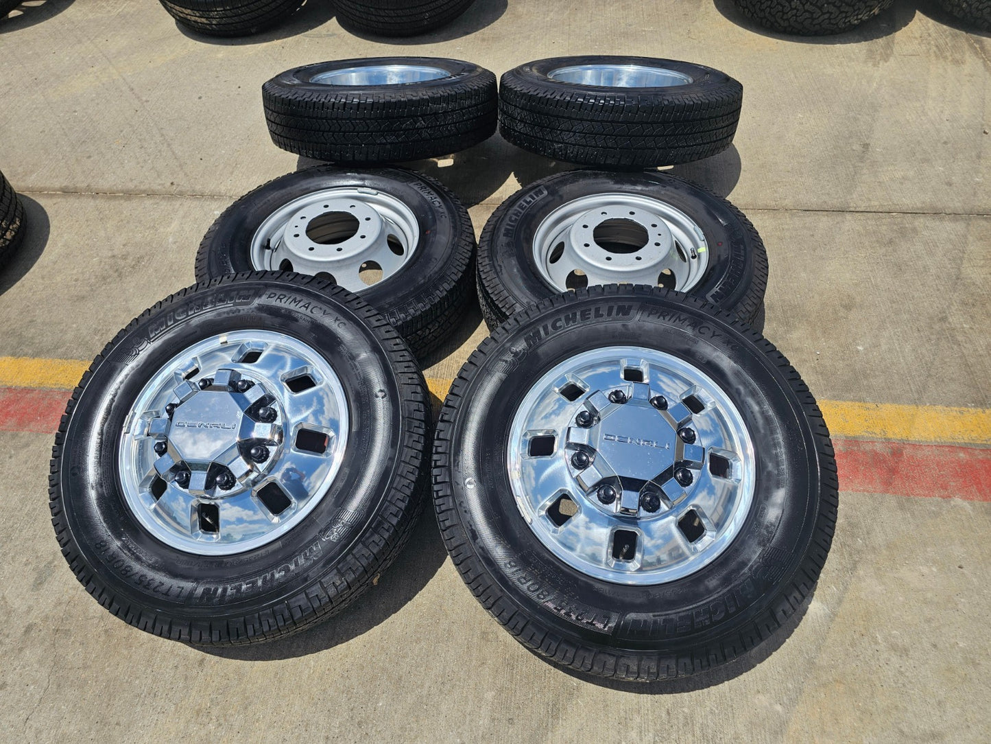 18" GMC Sierra 3500 DENALI Dually rims wheels OEM 14127 14129 8x210 MICHELIN