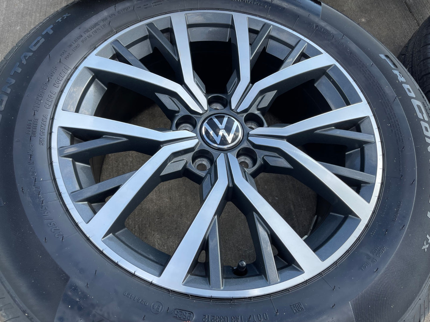 17" VW Tiguan OEM 70037 wheels rims tires 2020 2021 2022 2023 2024 2025 2026