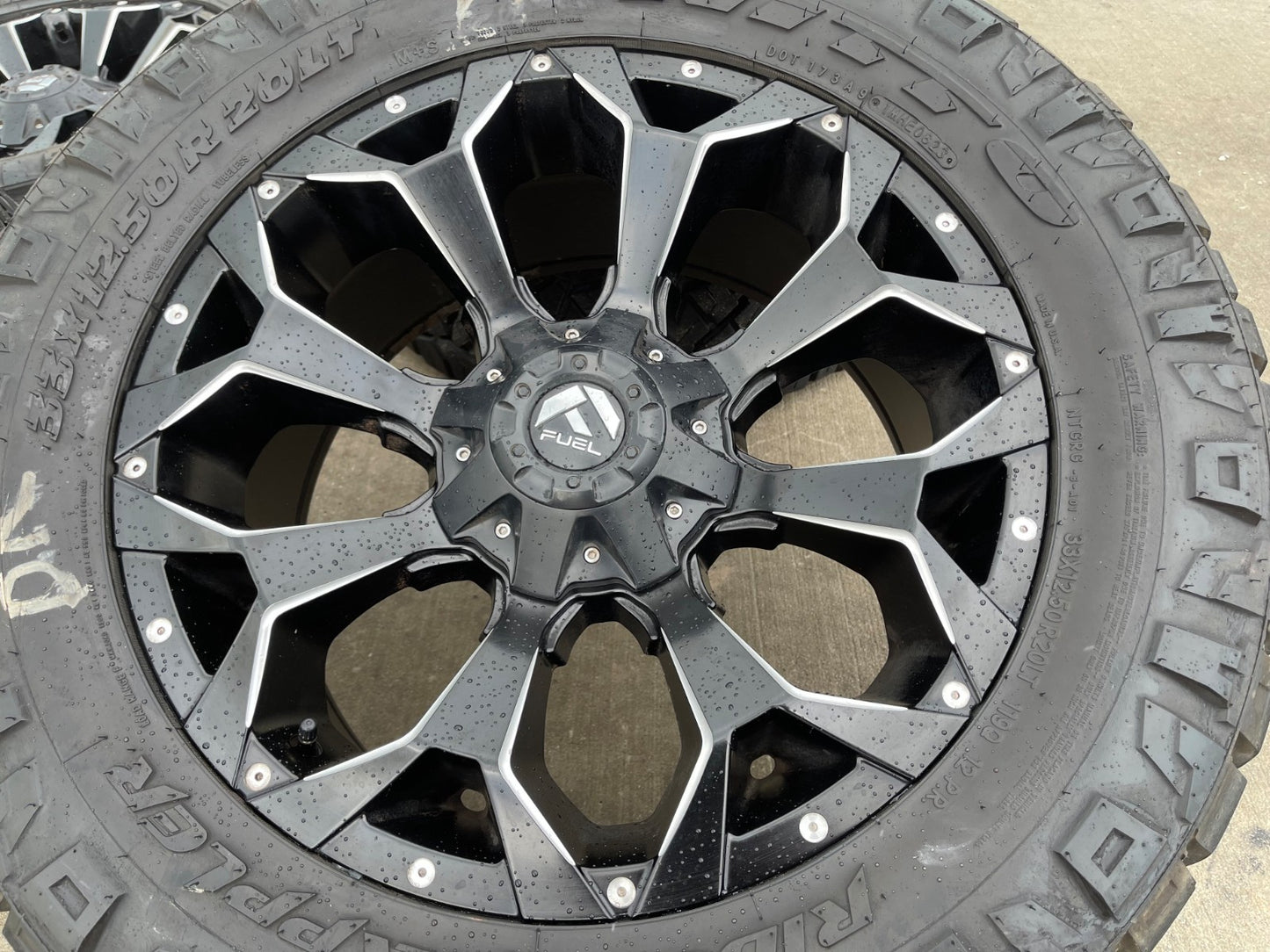 20" 20x9 FUEL Assault D546 Toyota Tundra TSS TRD wheels rims 5x139 5x150 NITRO