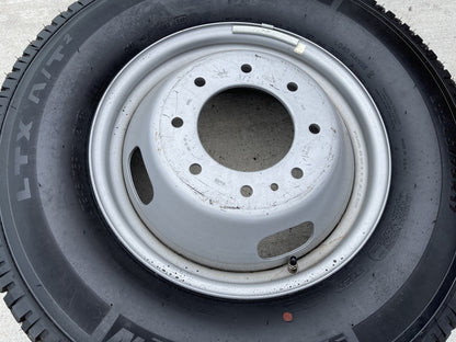 (1) 17" Ford F-350 Dually OEM 3615 99016 rim wheel tire MICHELIN