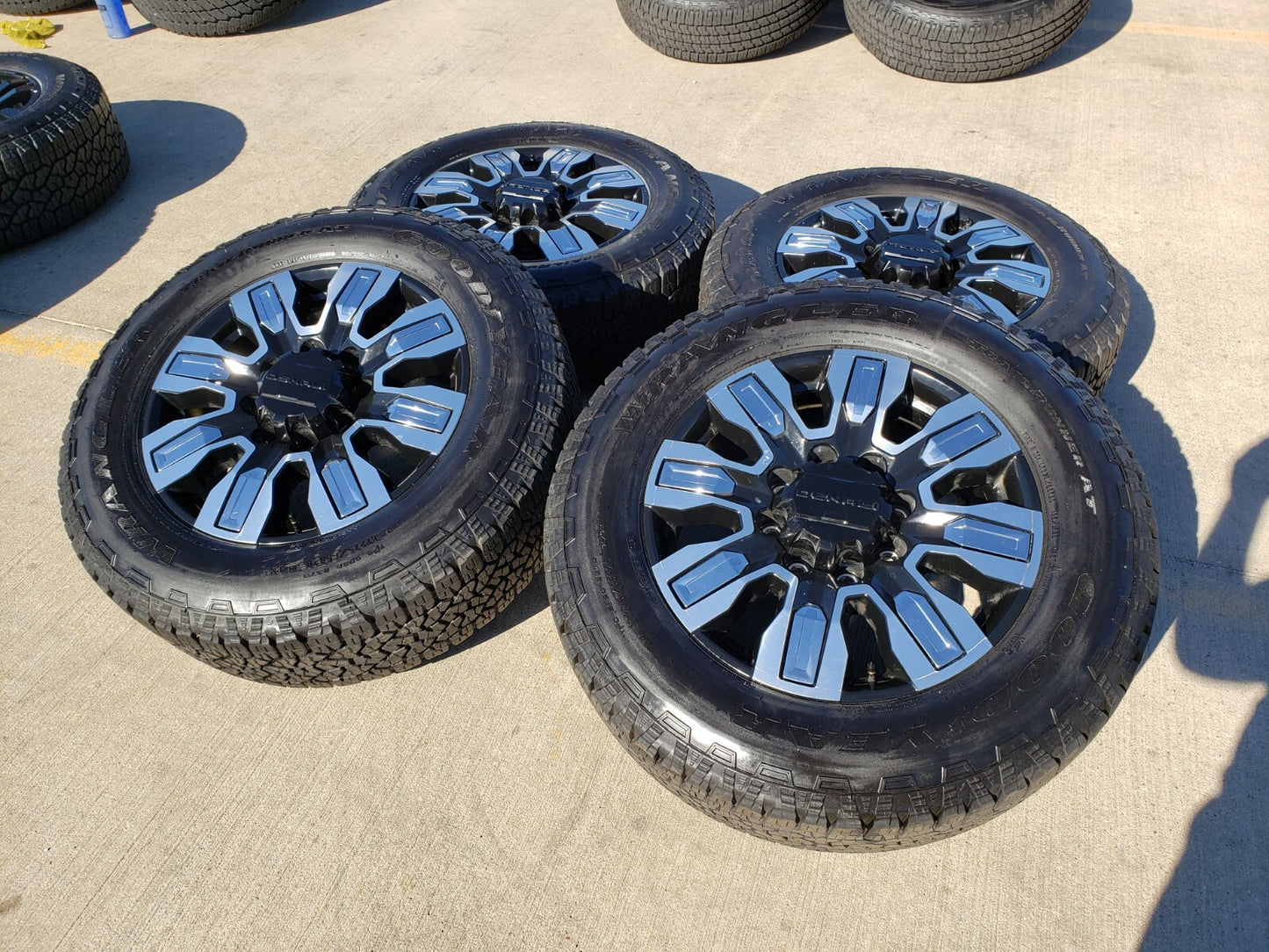 20" GMC Sierra DENALI ULTIMATE 2500 3500 OEM wheels rims 5958 Chevy