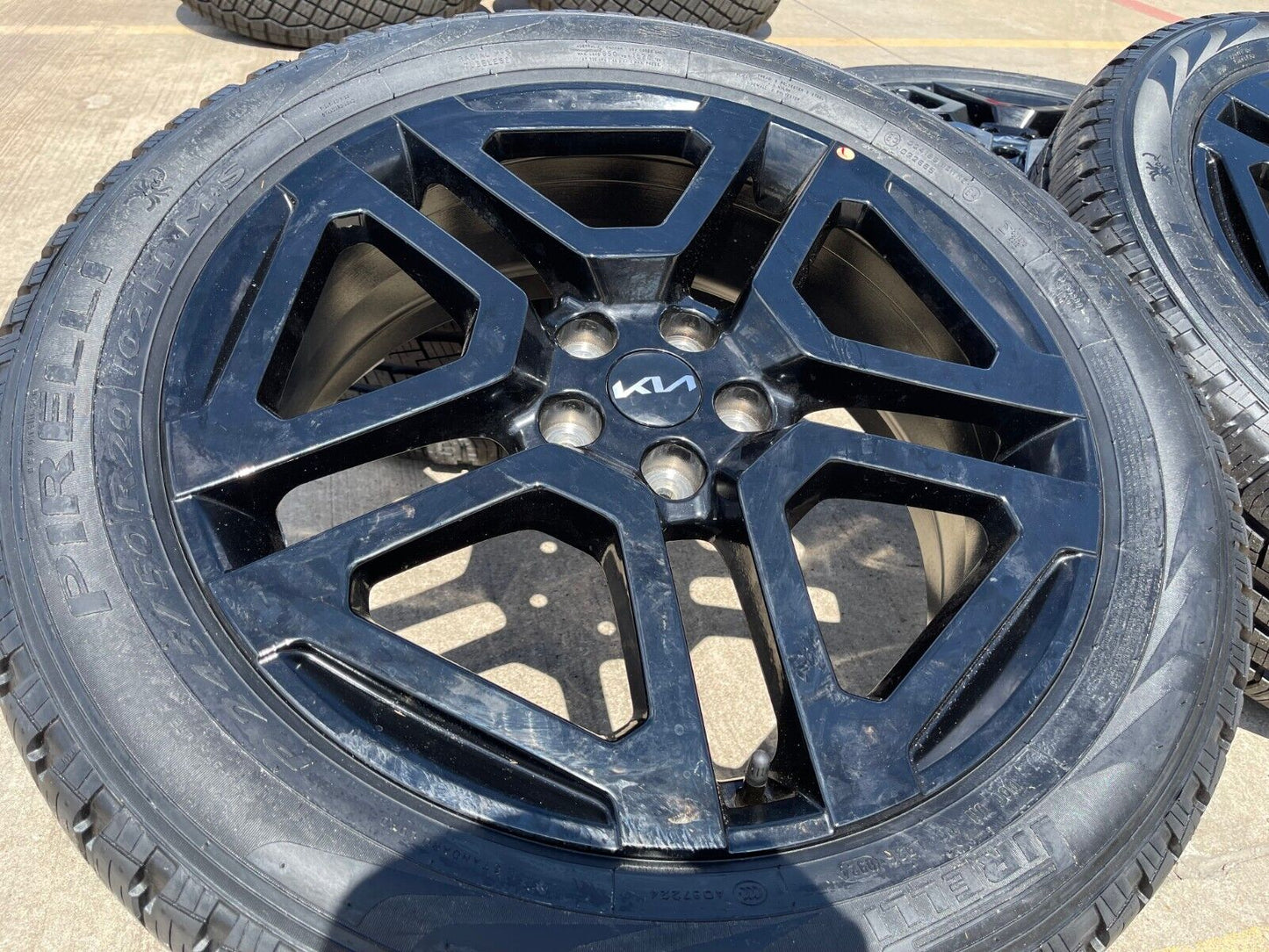 20" Kia Telluride Prestige X-PRO OEM wheels rims 74721 Sedona 2023 2024 2025 NEW