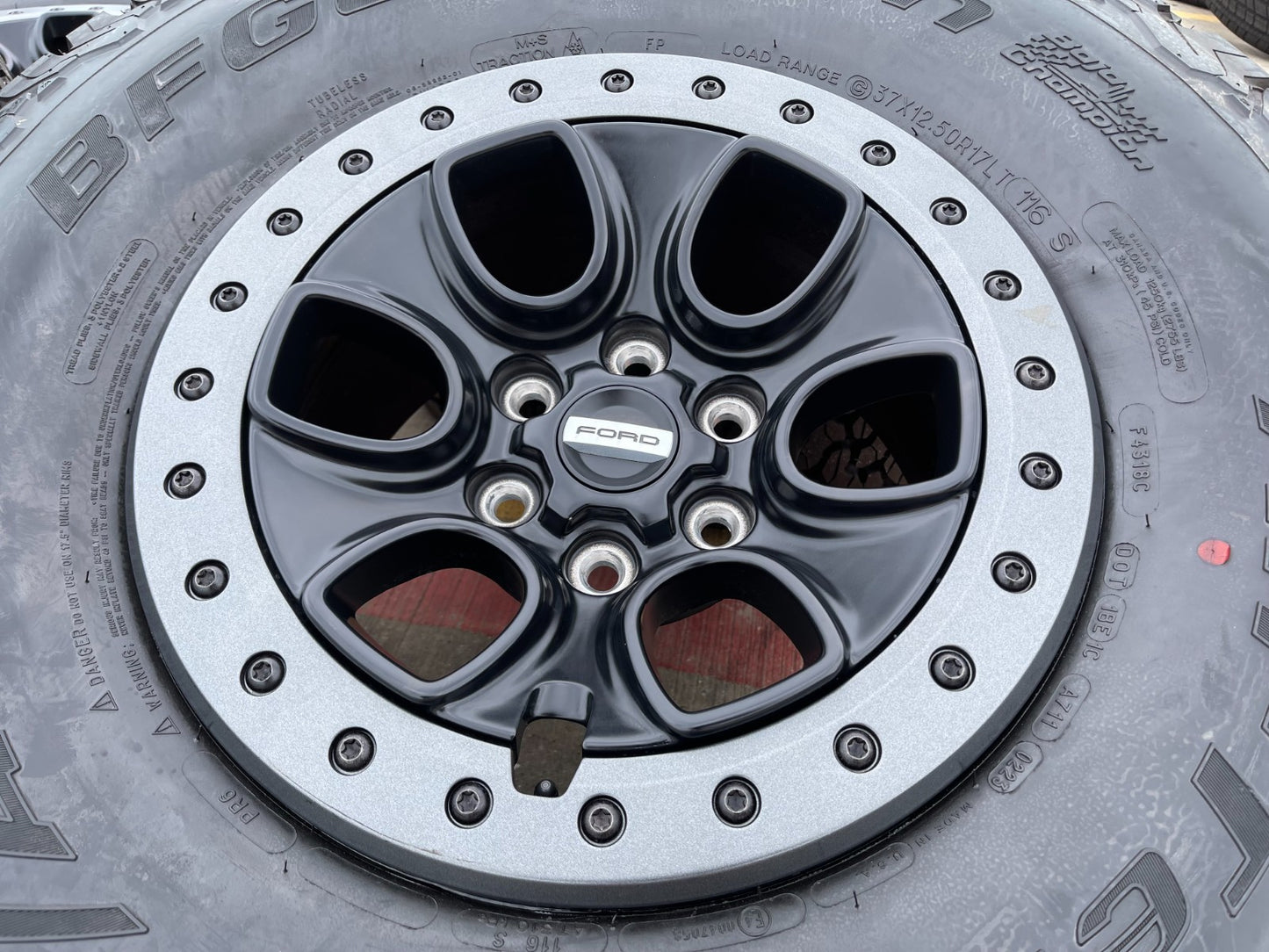 17" Ford F-150 Raptor OEM BEADLOCK rims wheels 10459 95210 BFG KO2 37" tires NEW