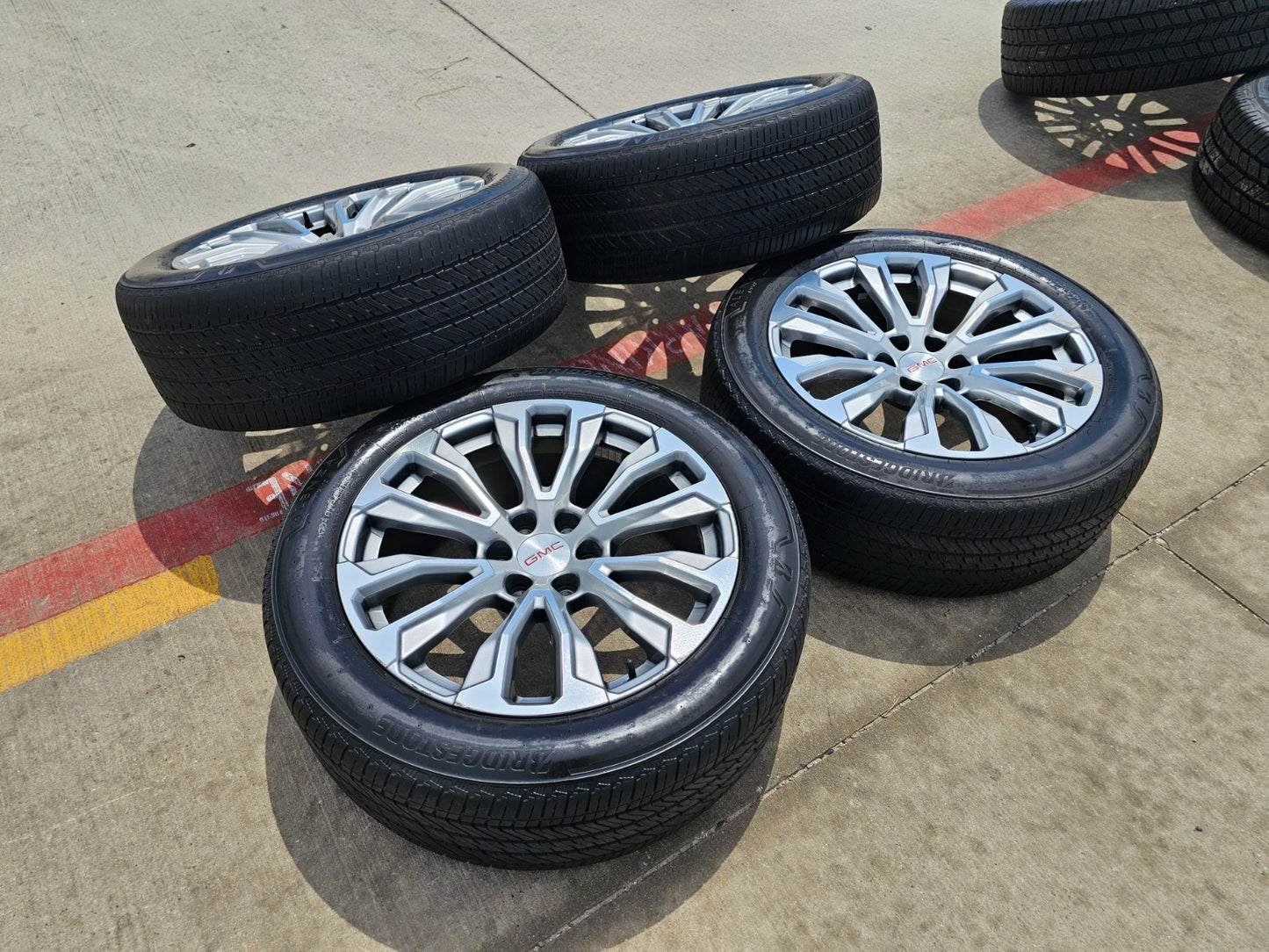 22" GMC Yukon Sierra DENALI OEM wheels rims 14025 97000 tires