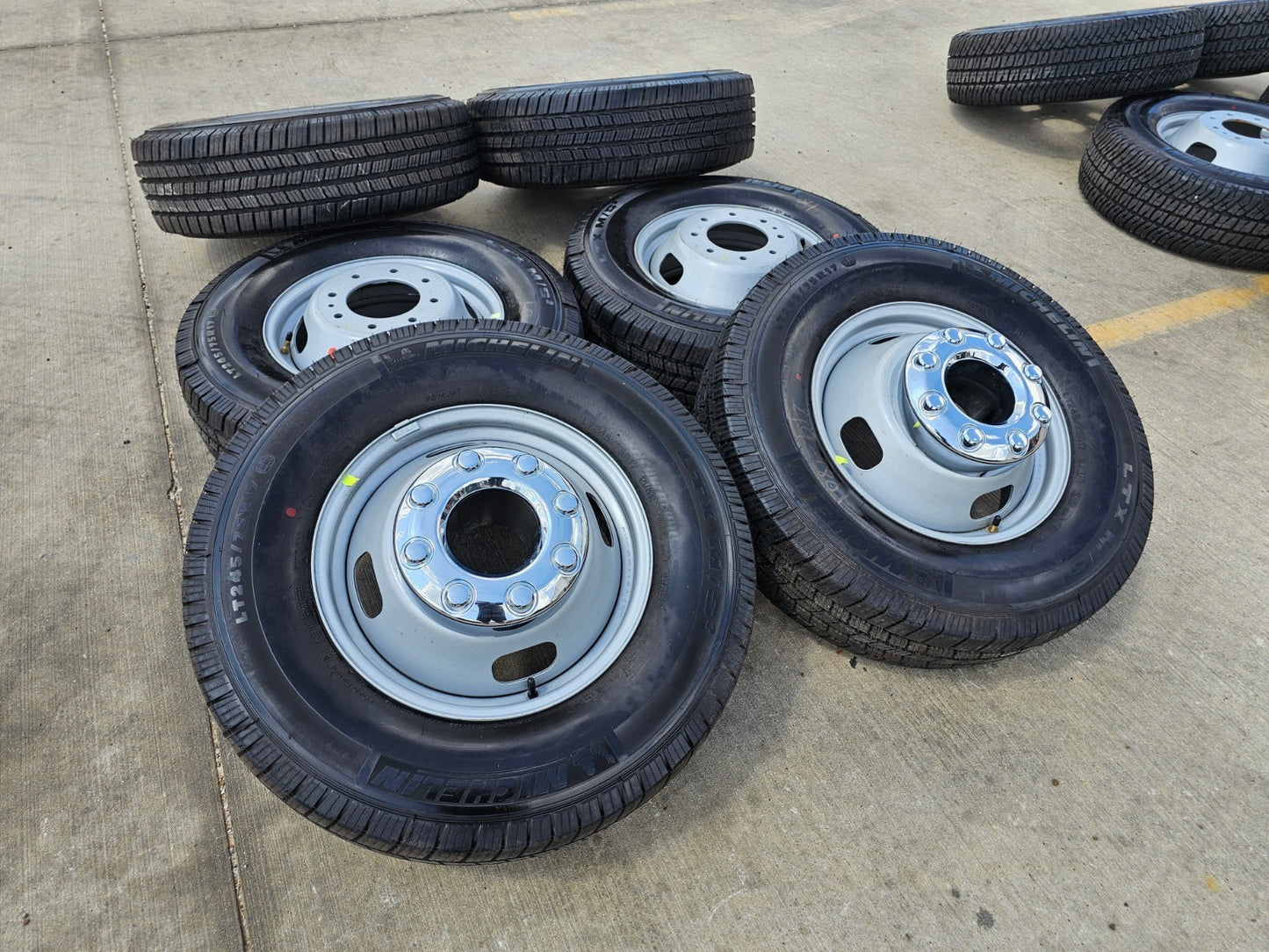 (6) 17" Ford F-350 Dually OEM rims wheels 3615 99016 tires SET MICHELIN M/S2 NEW