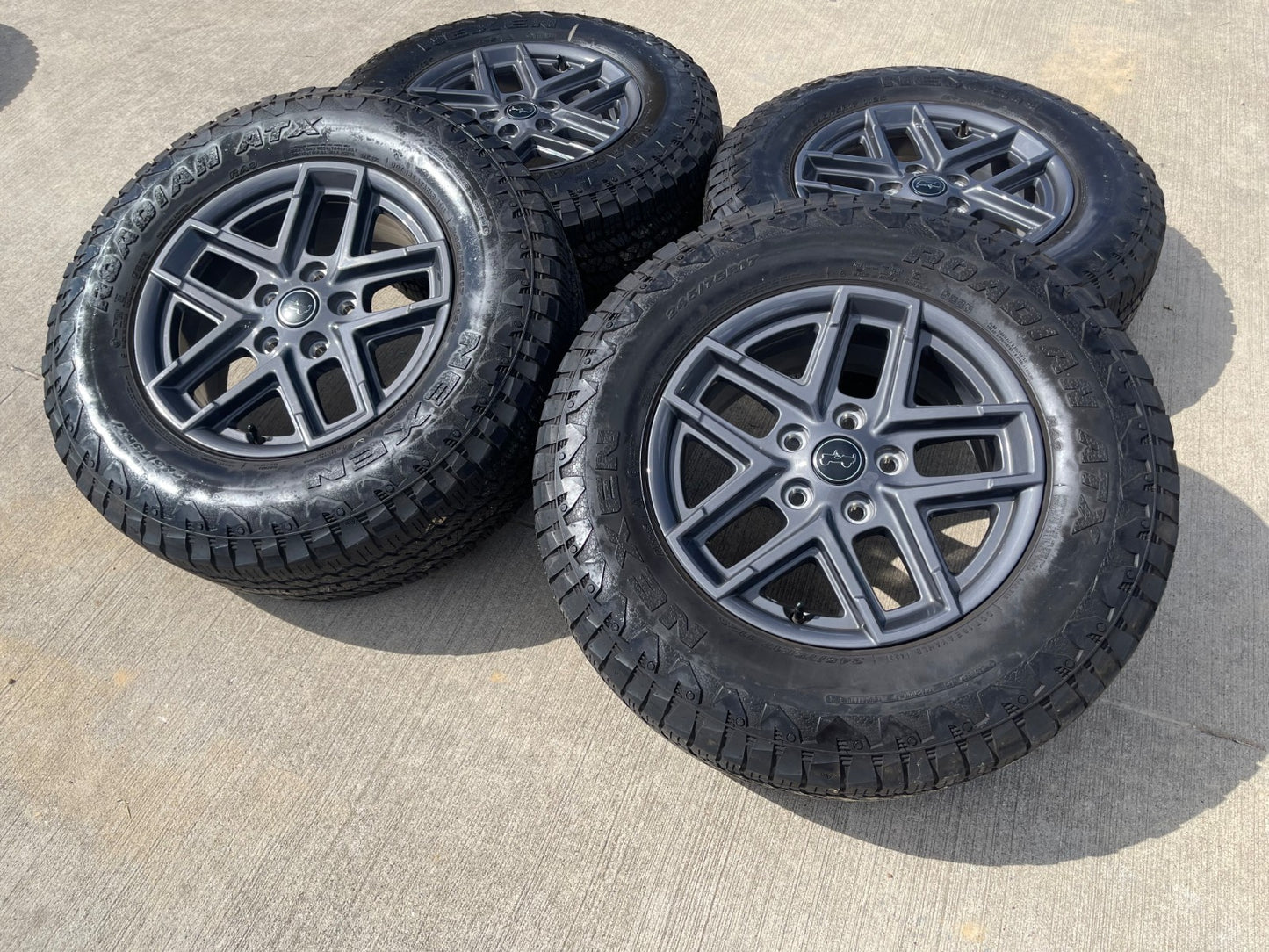 17" Jeep Wrangler Rubicon OEM wheels rims 9324 Gladiator SET