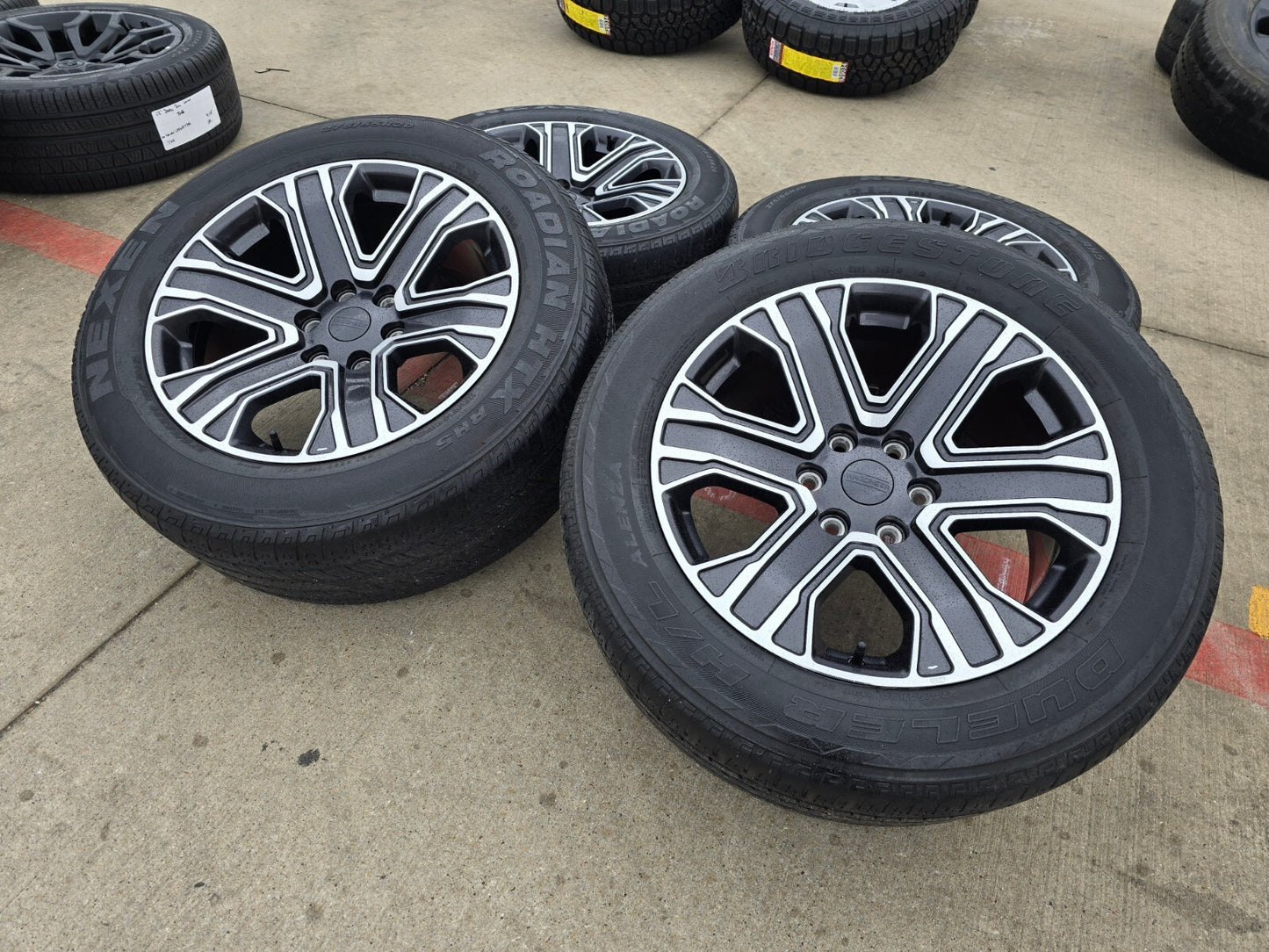 20" Jeep Grand Wagoneer OEM wheels rims 9297 Dodge Ram 1500 tires
