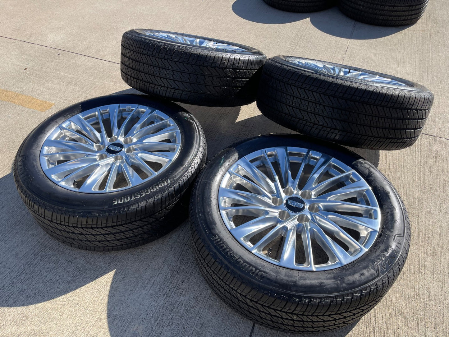 22" Cadillac Escalade Platinum OEM wheels rims 2024 2025 2026 2027 NEW