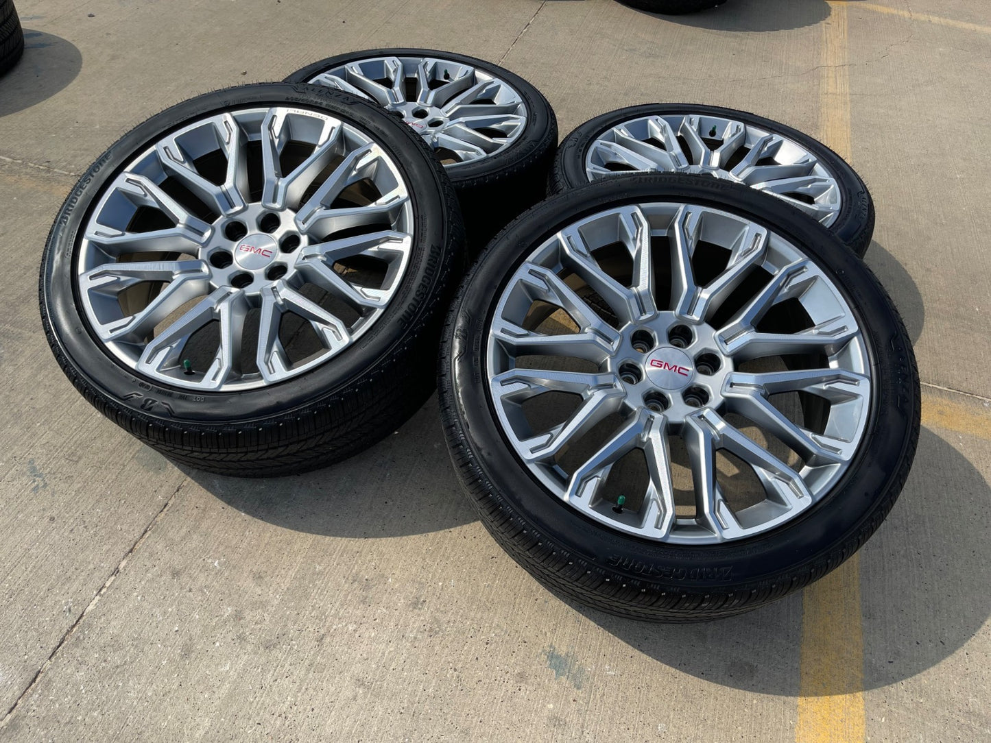24" GMC Yukon Sierra Denali Chevy Tahoe SET OEM 10067 wheels rims 2026 2027 SET