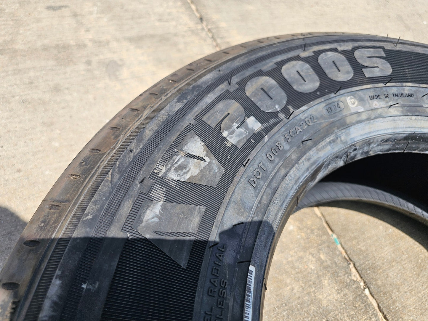 (1) 245/70/17.5 Advanta AV-2000S tire 245/70R17.5 143 J 18 ply LR J NEW