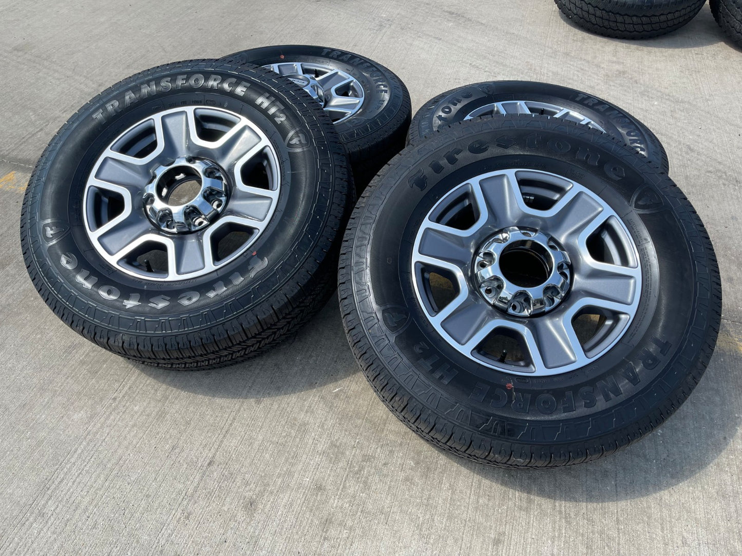 18" Ford F-250 F-350 Lariat FX-4 OEM wheels 10480 10298 tires FIRESTONE H/T2