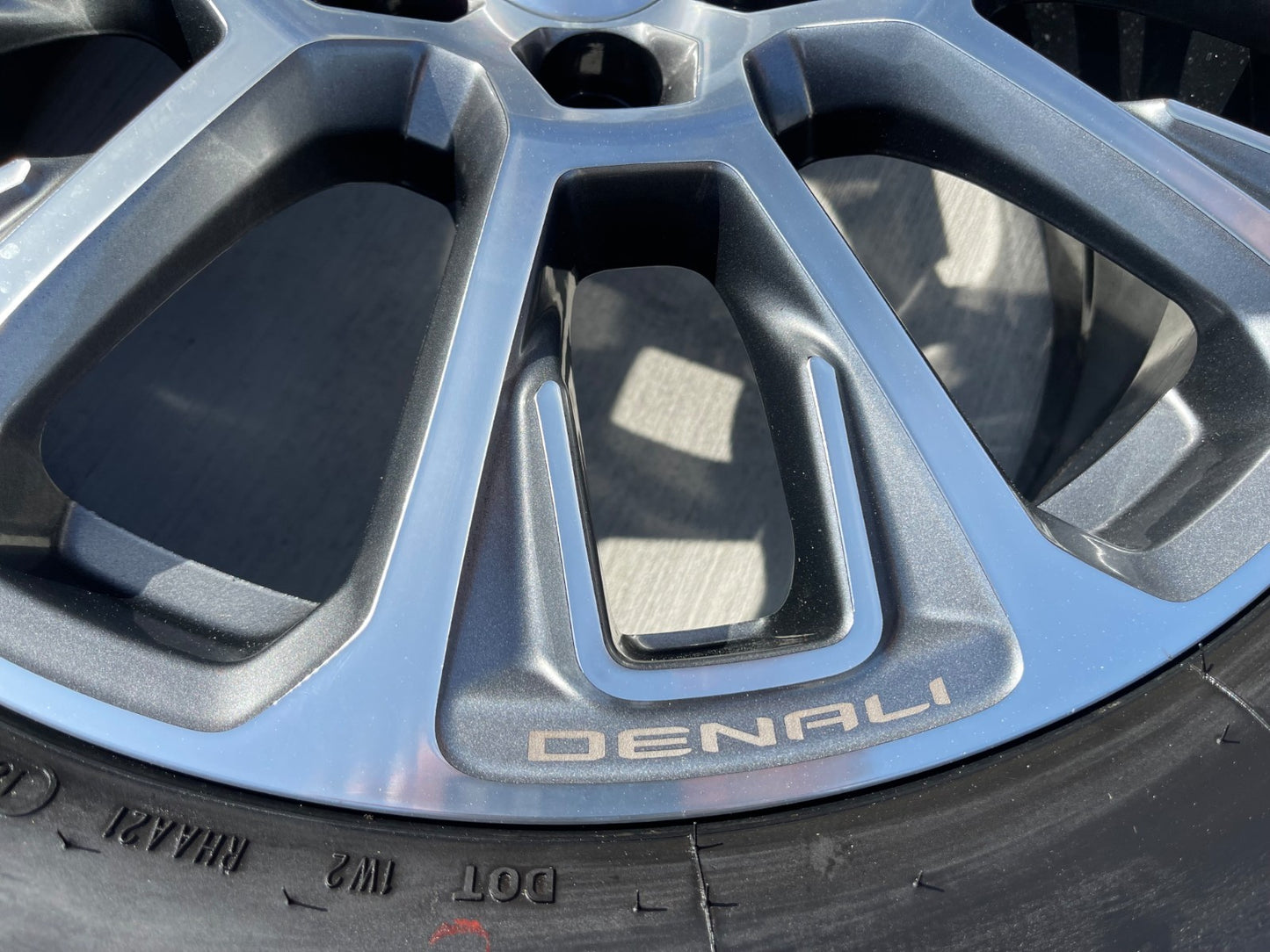 22" GMC Yukon Sierra DENALI wheel rim Tahoe (1) OEM RIM# 87835100 FITS 2005-2027