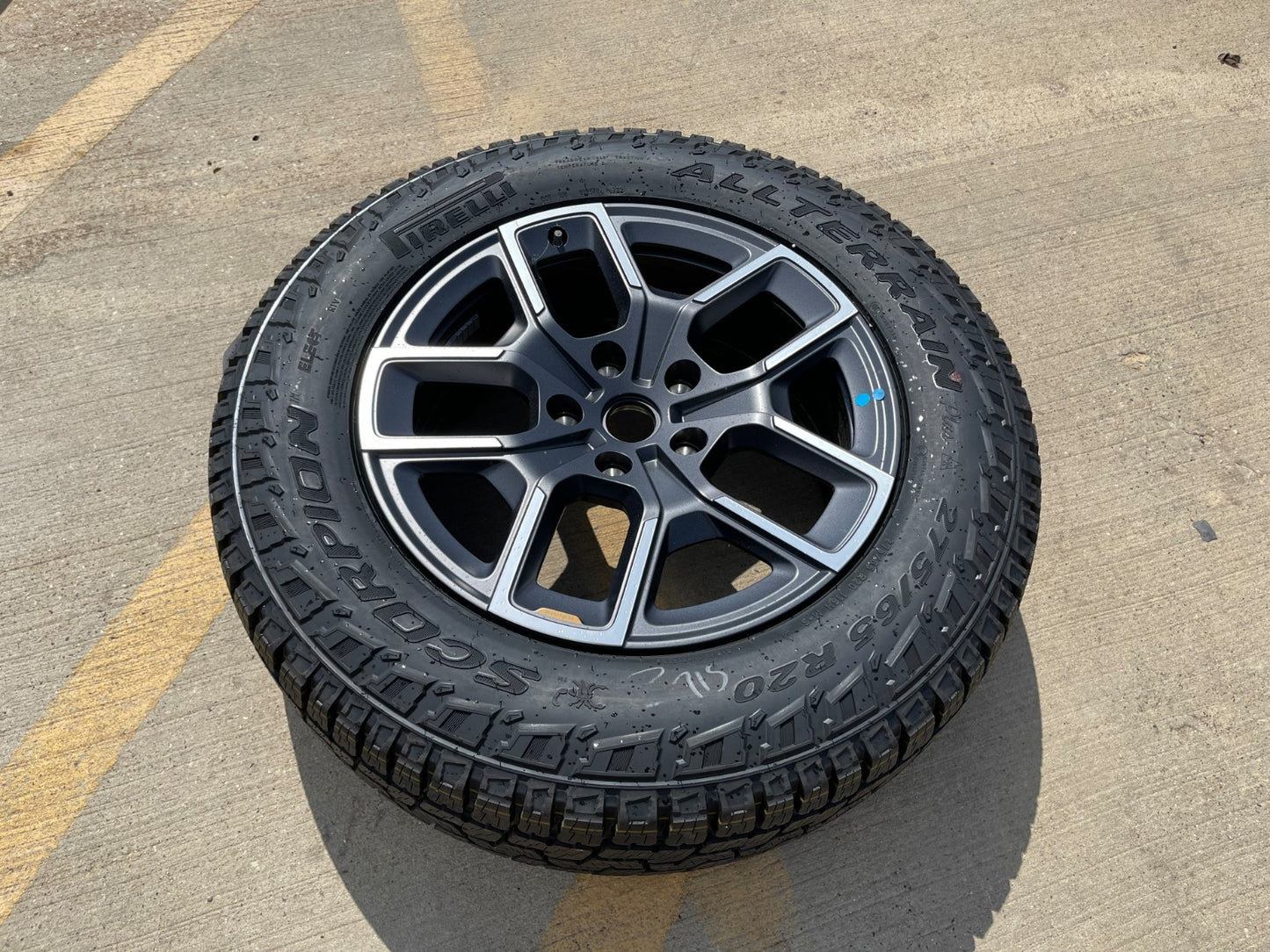 20" Rivian R1T R1S OEM wheel rim tire 2022 2023 2024 2025 2026 2027 NEW