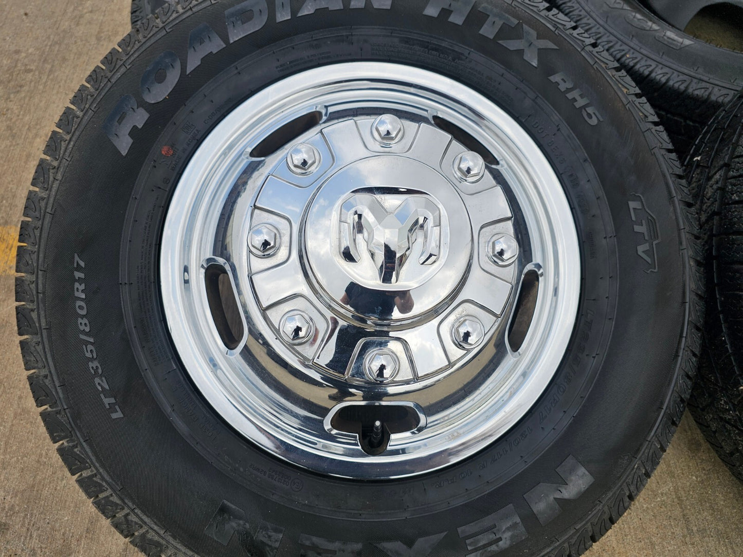 17" Dodge Ram 3500 Dually Laramie 8x200 wheels rims 2703 2704 OEM 2024 2025