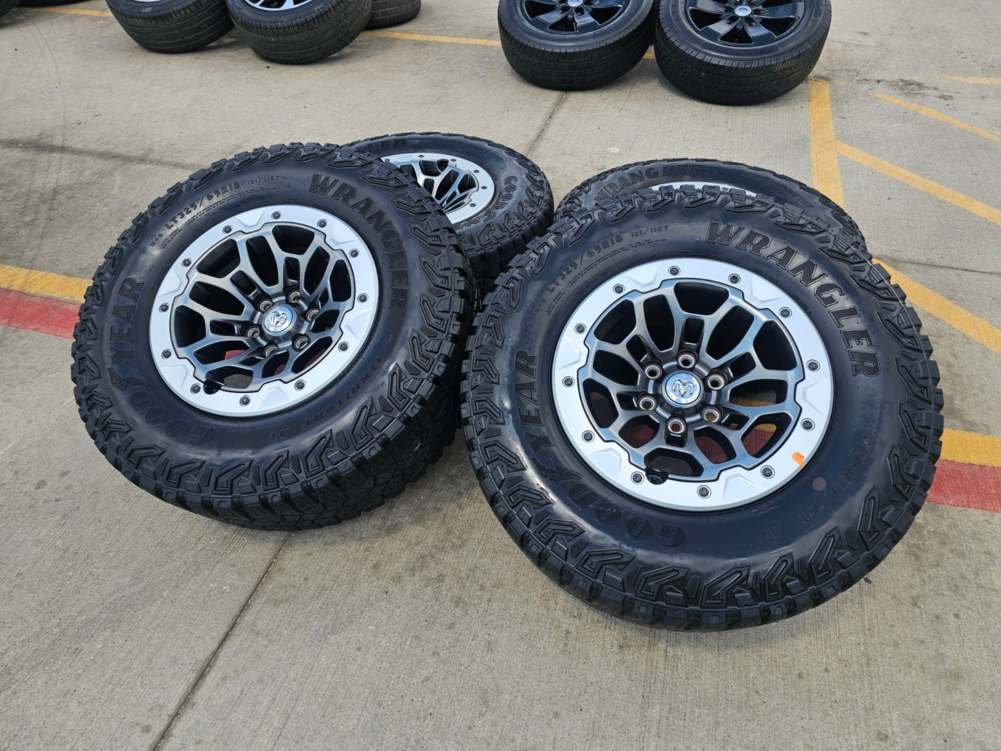 18" Dodge Ram 1500 RHO TRX Beadlock OEM wheel rim 2735 tires 2023 2024 2025 2026