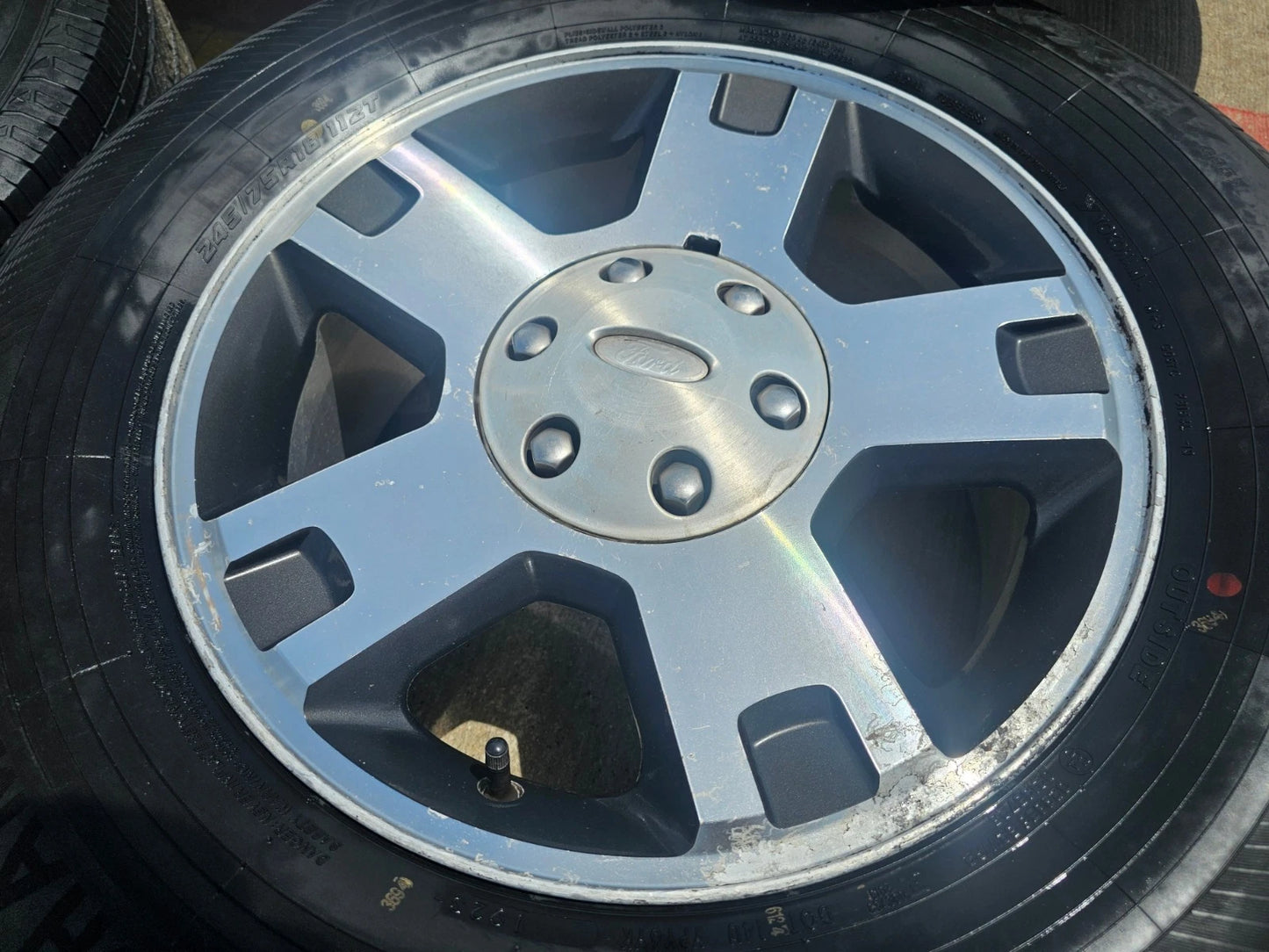 18" Ford F-150 Expedition OEM 3560 rims wheels tires