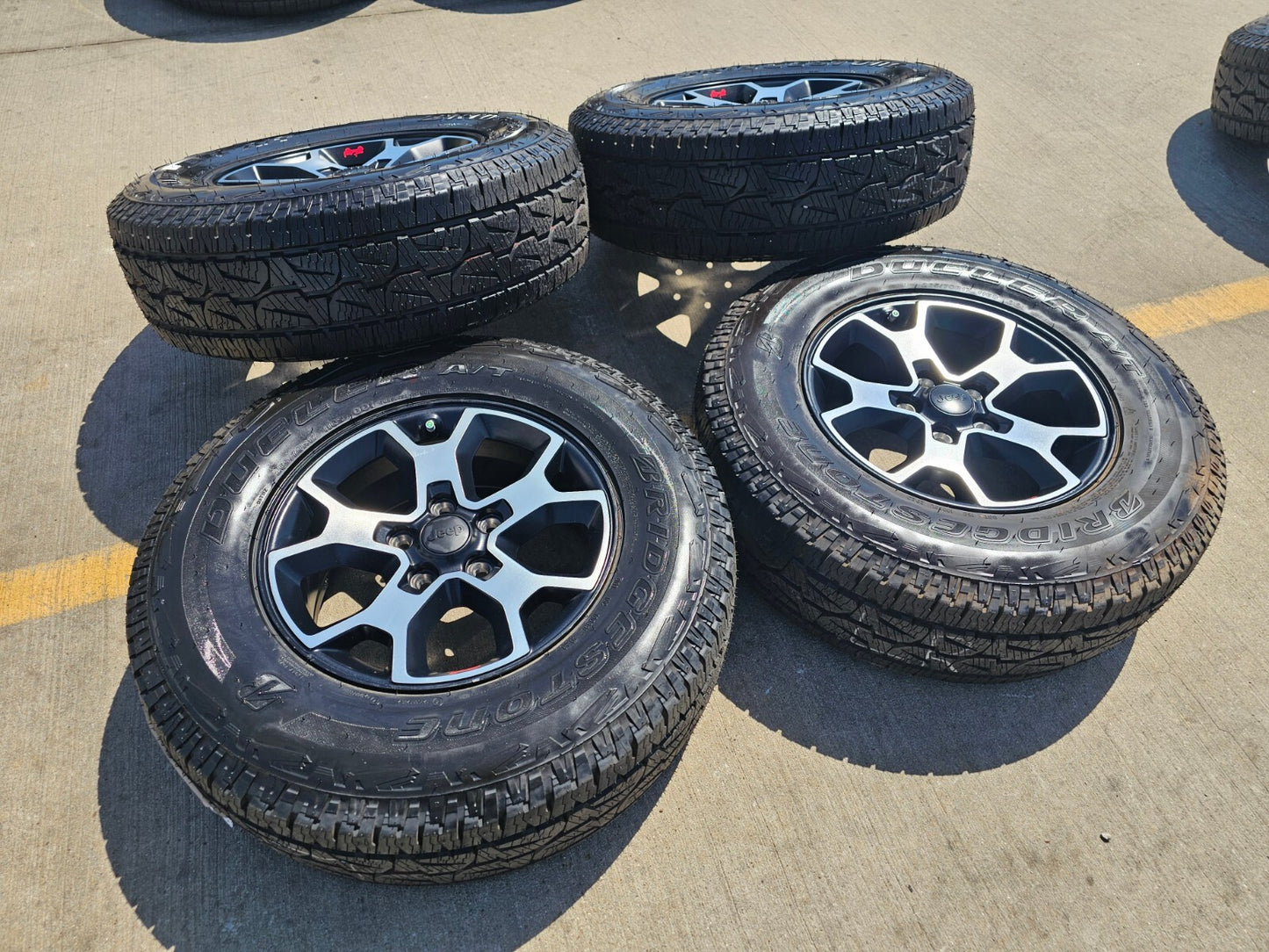 17" Jeep Wrangler Rubicon OEM 9218 wheels rims Gladiator tires DUELER A/T NEW