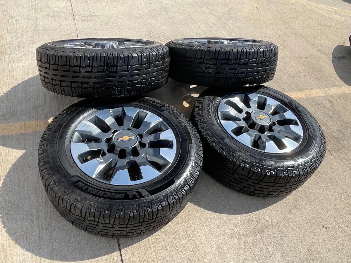 20" Chevy Silverado GMC Sierra 2500 3500 OEM 5960 5947 wheels rims SET MICHELIN
