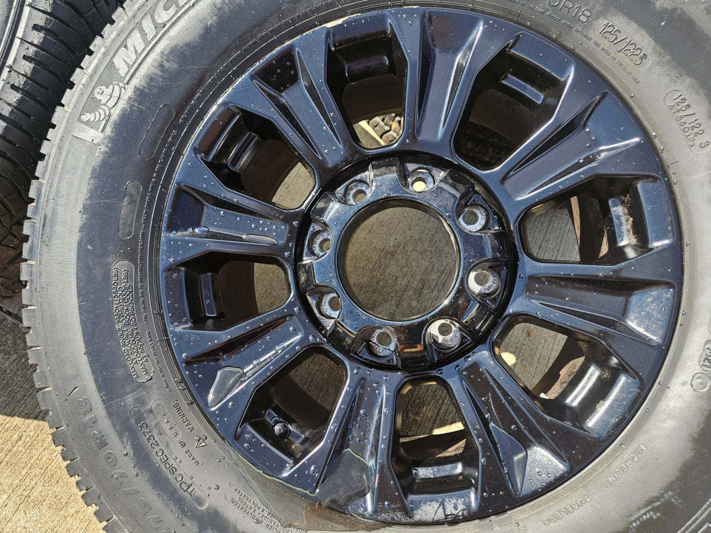 18" Ford F-250 F-350 TREMOR OEM rims wheels 10097 MICHELIN A/T2 SET