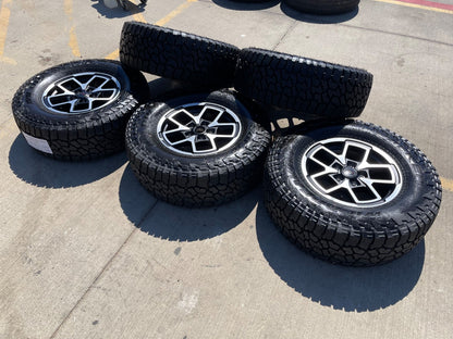 17" Jeep Wrangler Rubicon OEM 95730 9327 wheels rims Gladiator FALKEN AT 33" NEW