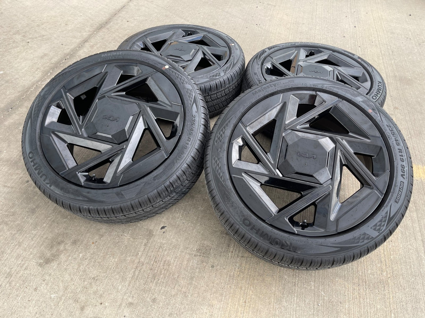 19" Kia K4 K5 Soul Seltos OEM wheels rims Stinger Forte 2026 2027 SET NEW