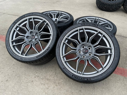 20" + 21" Chevy Corvette Z06 C8 OEM wheels rims 95580 95581 tires MICHELIN NEW