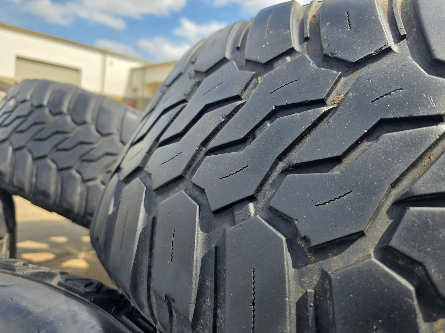 20x9 20" XD Series XD799 Ford F-250 F-350 rims wheels 8x170 -12 35"