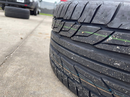 (1) 265/35/19 Nitto NT555 G2 tire 265/35/19 98W NEW