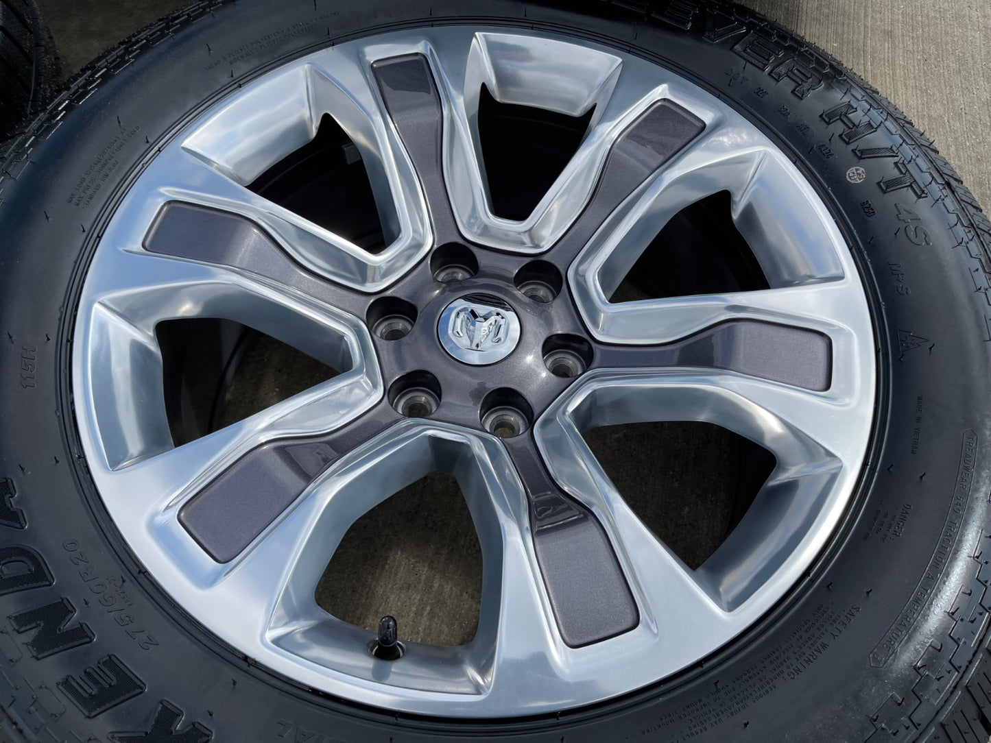 20" Dodge Ram 1500 OEM Laramie Long Horn 2678 2682 wheels rims KENDA H/T 4S NEW