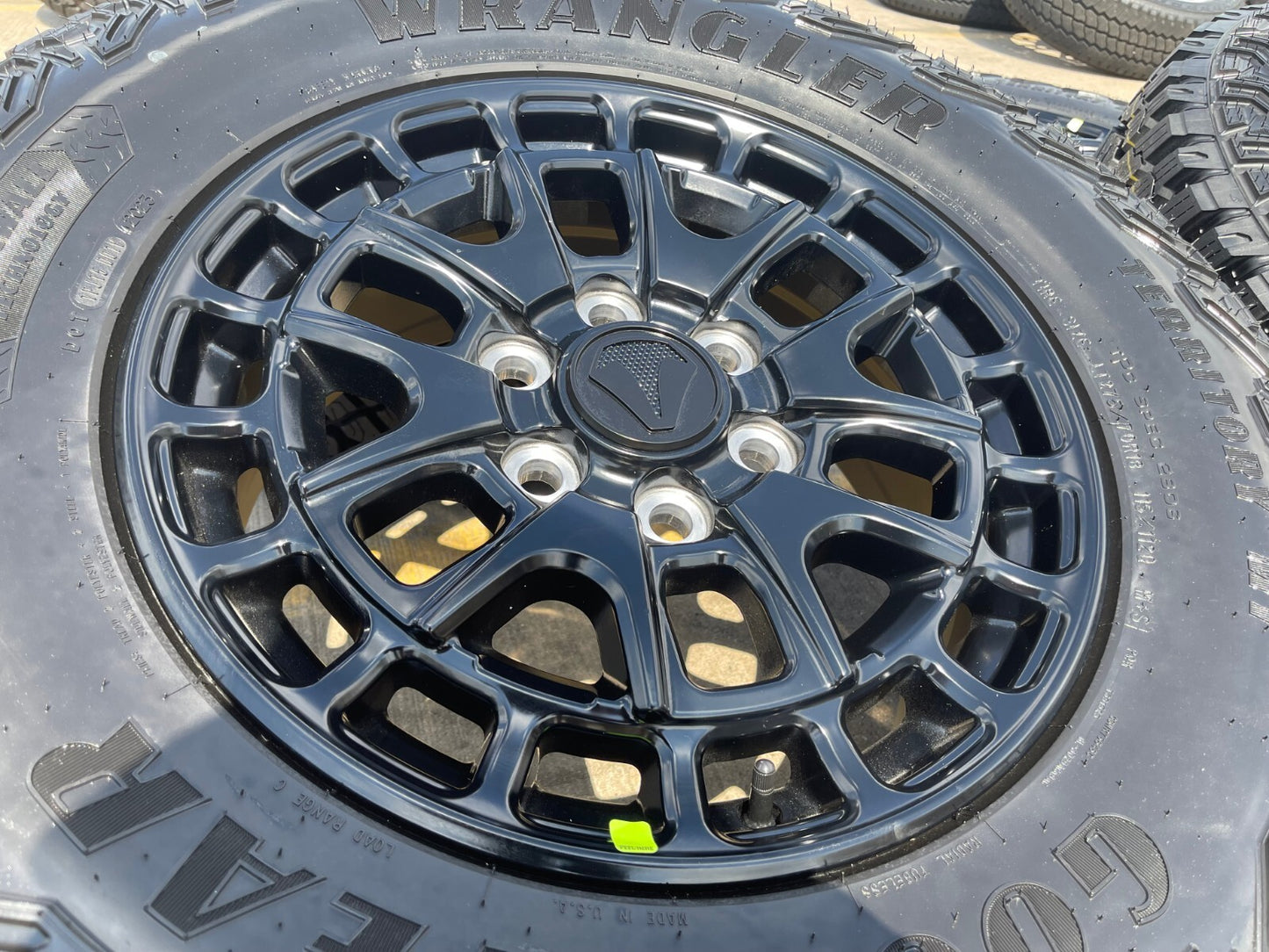 18" Toyota Tundra TSS T FORCE TRD OEM black wheels rims Sequoia 2024 2025 NEW