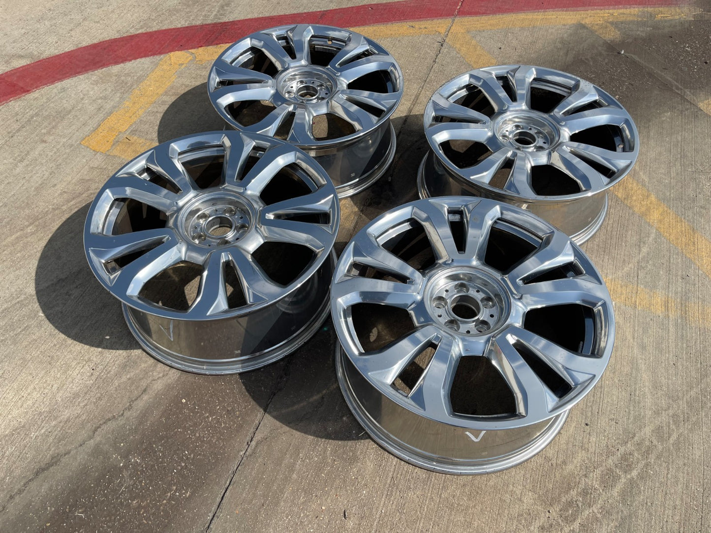 22" Rolls Royce Cullinan OEM POLISHED wheels rims 5x112 tires SET