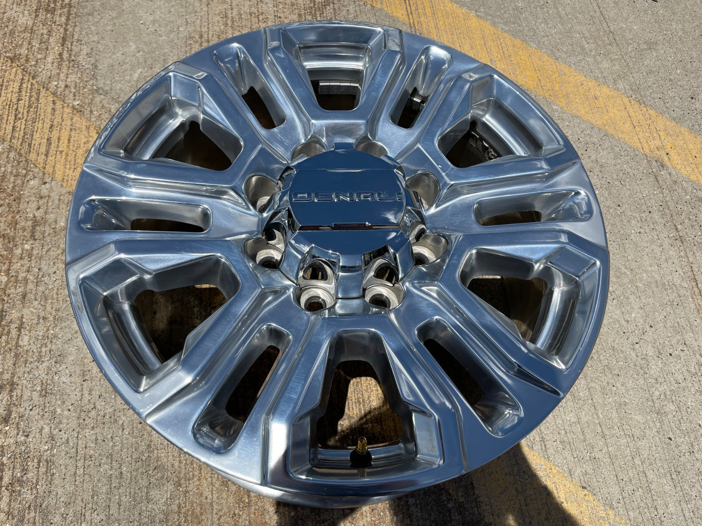 20" GMC Sierra Denali 2500 3500 OEM 5957 spare wheel rim