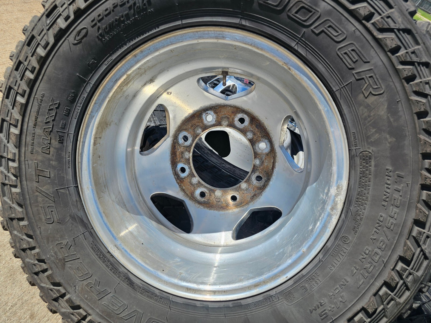 17" Chevy Silverado GMC Sierra 3500 Dually rims wheels OEM 5519 5520 8094