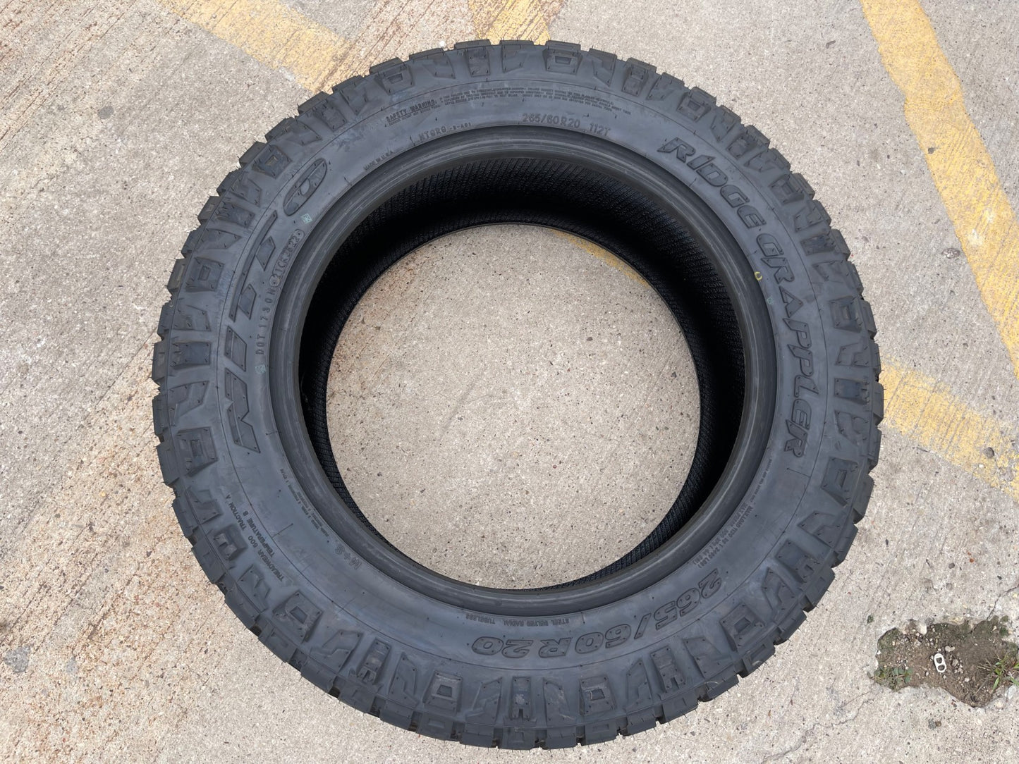 (1) 265/60/20 Nitto Ridge Grappler R/T tire 112T 265/60R20 NEW
