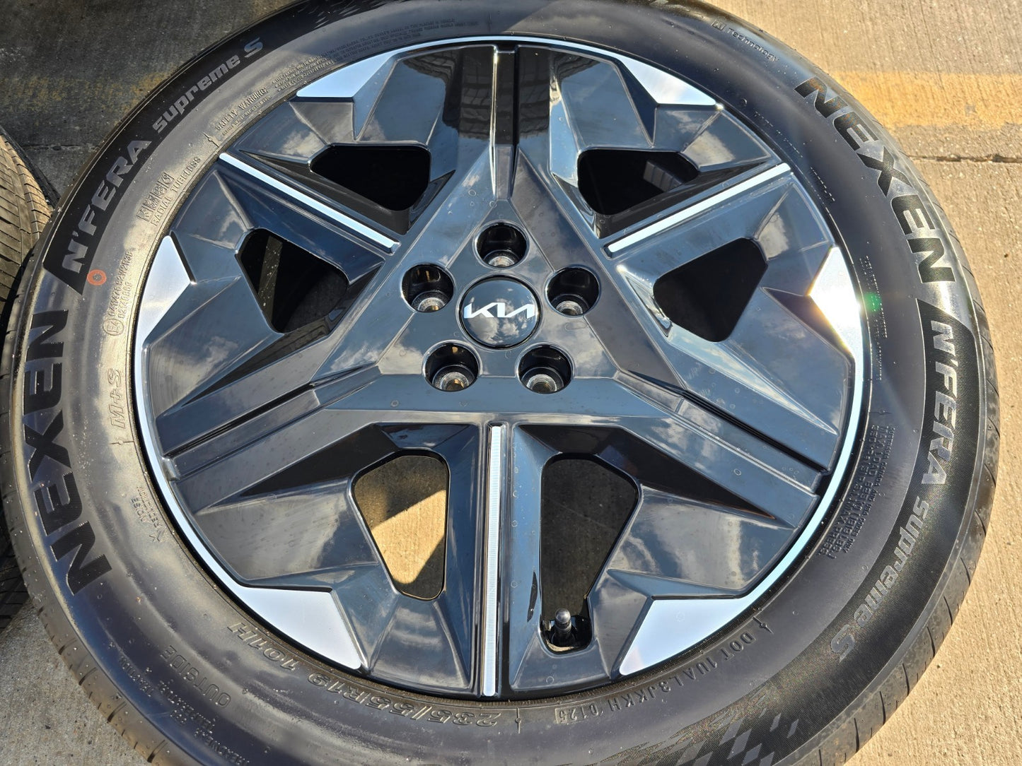 19" Kia EV6 EV9 Carnival Sorento OEM wheels rims Sonata K4 K5 2025 2026 NEW