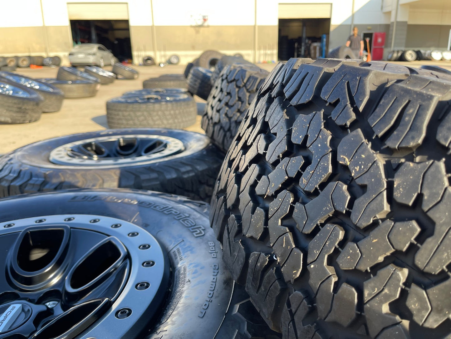 17" Ford F-150 Raptor OEM BEADLOCK rims wheels SET 10459 95210 BFG KO2 tires
