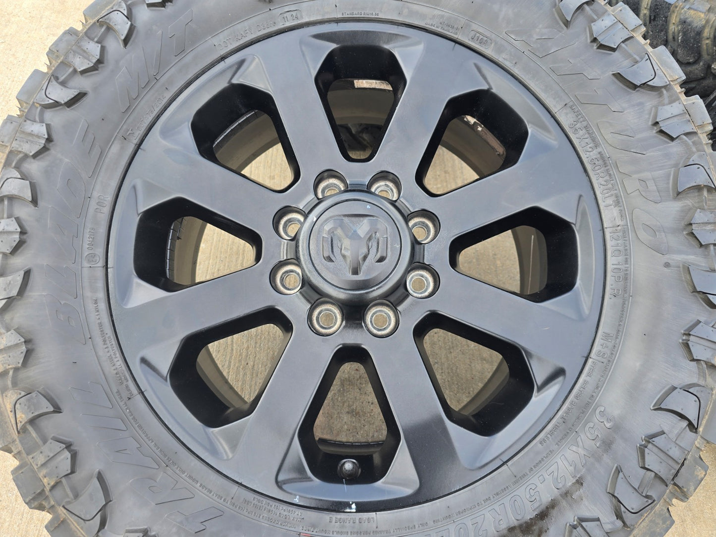 20" Dodge Ram 2500 3500 LARAMIE OEM 2700 wheels rims tires 35"