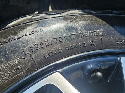 17" Jeep Wrangler Rubicon OEM 9218 wheels rims Gladiator BFG KO2 A/T SET