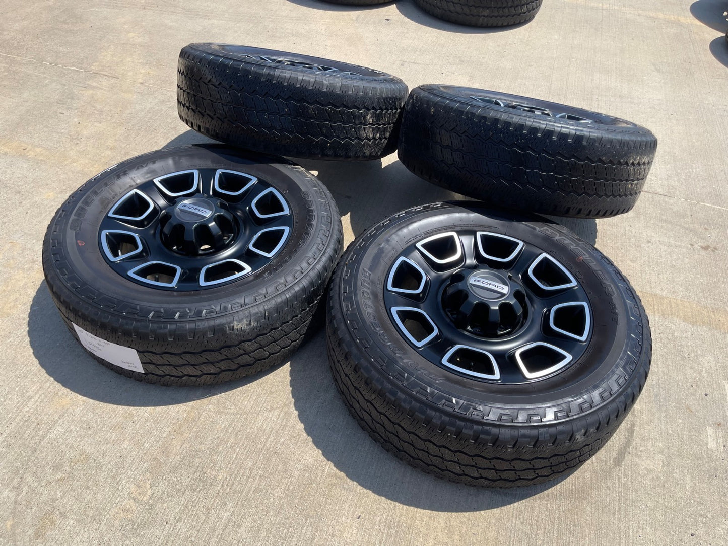 20" Ford F-250 F-350 OEM Lariat Platinum wheels rims 10486 tires SET