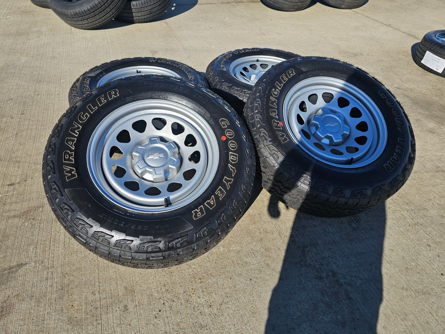 17" Chevy Colorado OEM wheels rims Silverado 8130 Canyon 2025 2026 NEW GOODYEAR