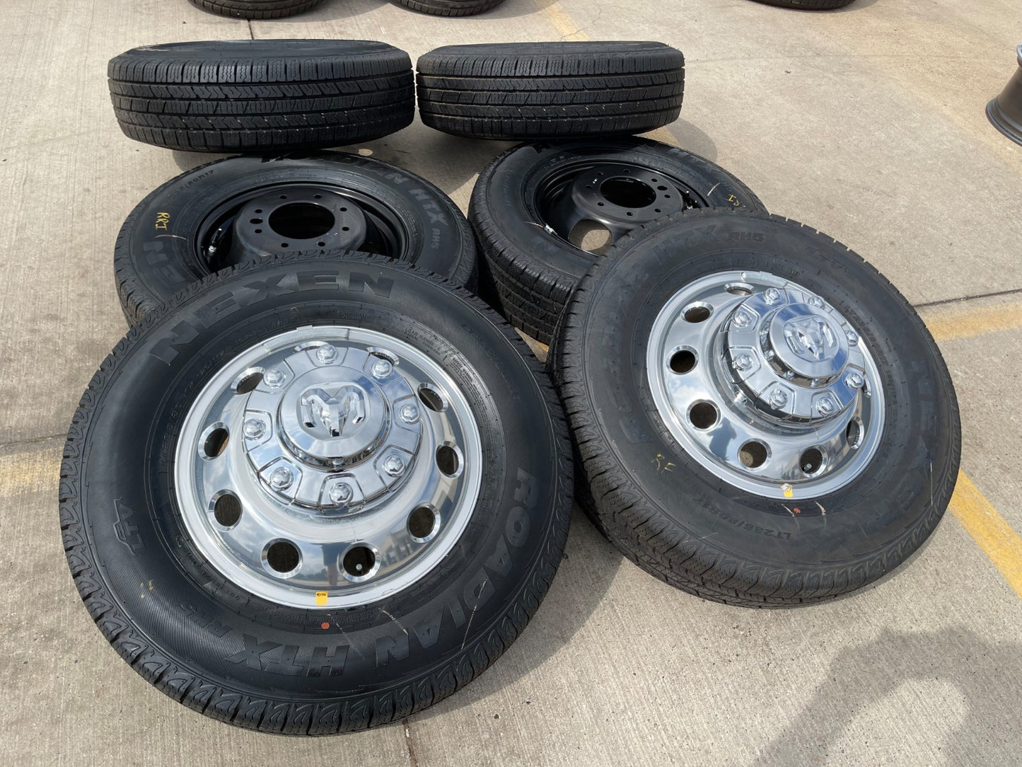17" Dodge Ram 3500 Dually Laramie 8x200 wheels rims 2701 2702 OEM NEXEN NEW