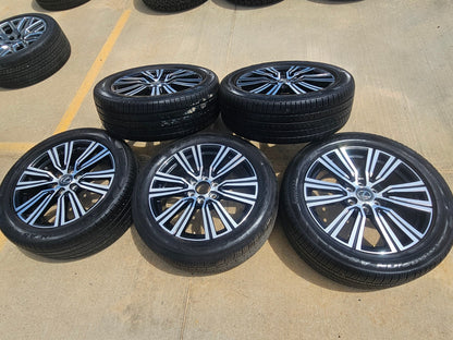 22" Lexus LX600 GX550 OEM wheels rims 74402 Toyota Tundra Sequoia SET PIRELLI