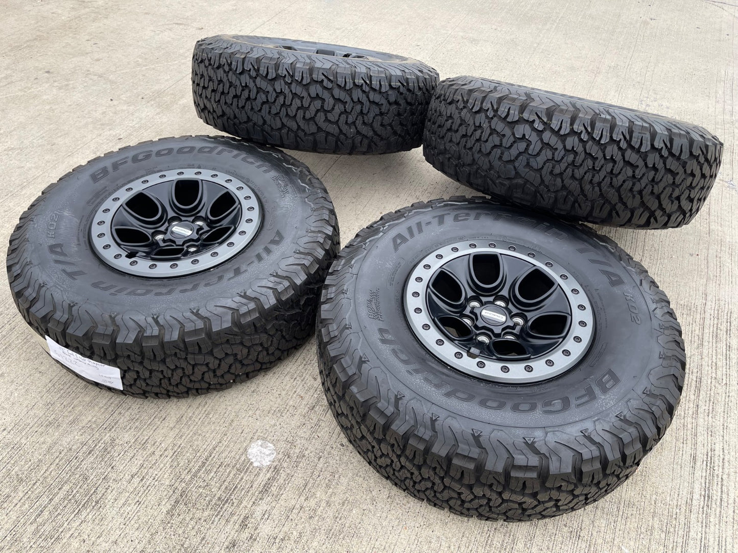 17" Ford F-150 Raptor OEM BEADLOCK rims wheels 10459 95210 BFG KO2 37" tires NEW
